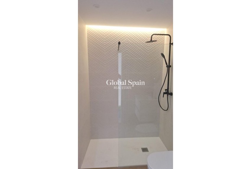 Resale - HOUSE -
TORREVIEJA - Aguas Nuevas