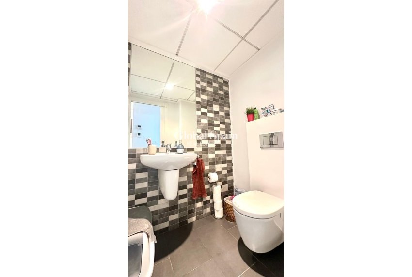 Resale - HOUSE -
TORREVIEJA - Aguas Nuevas