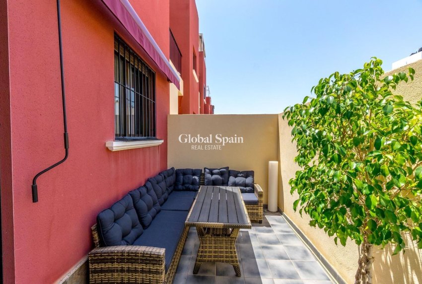 Resale - HOUSE -
TORREVIEJA - Aguas Nuevas