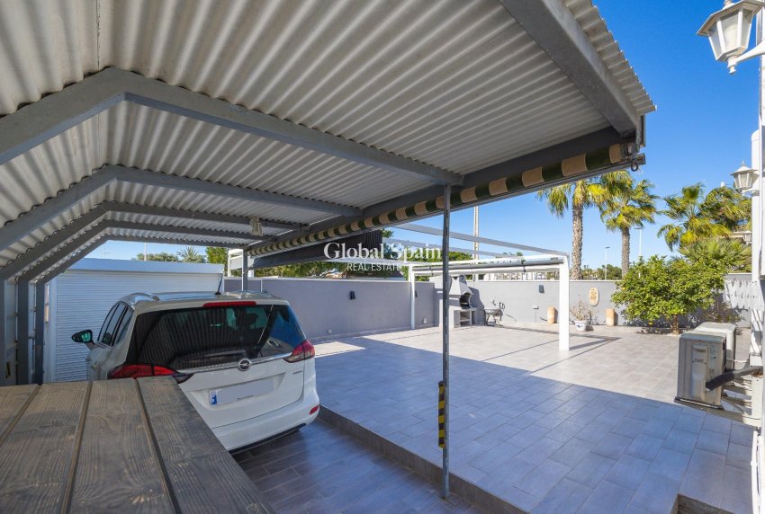 Resale - HOUSE -
TORREVIEJA - Aguas Nuevas