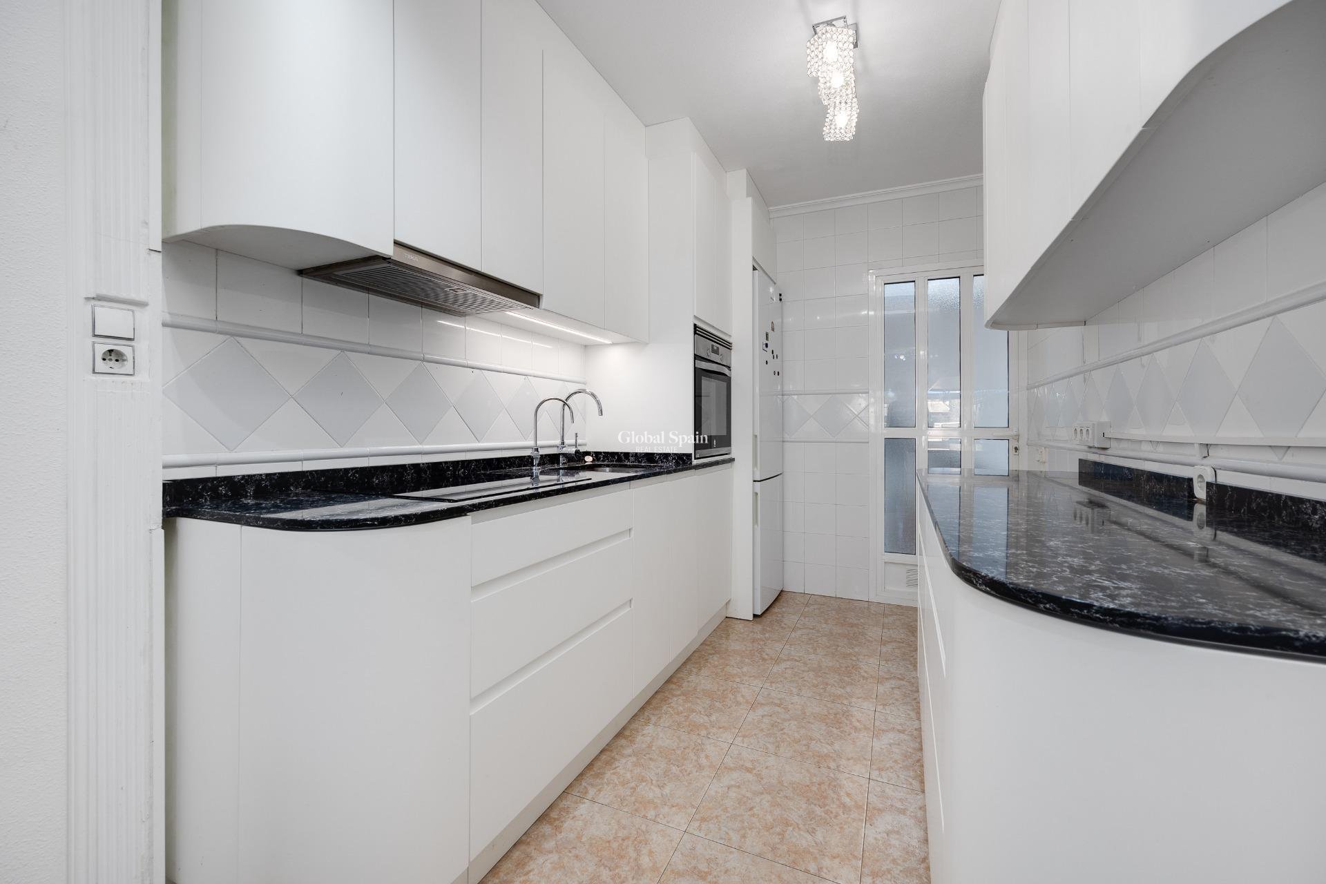 Resale - HOUSE -
TORREVIEJA - Aguas Nuevas