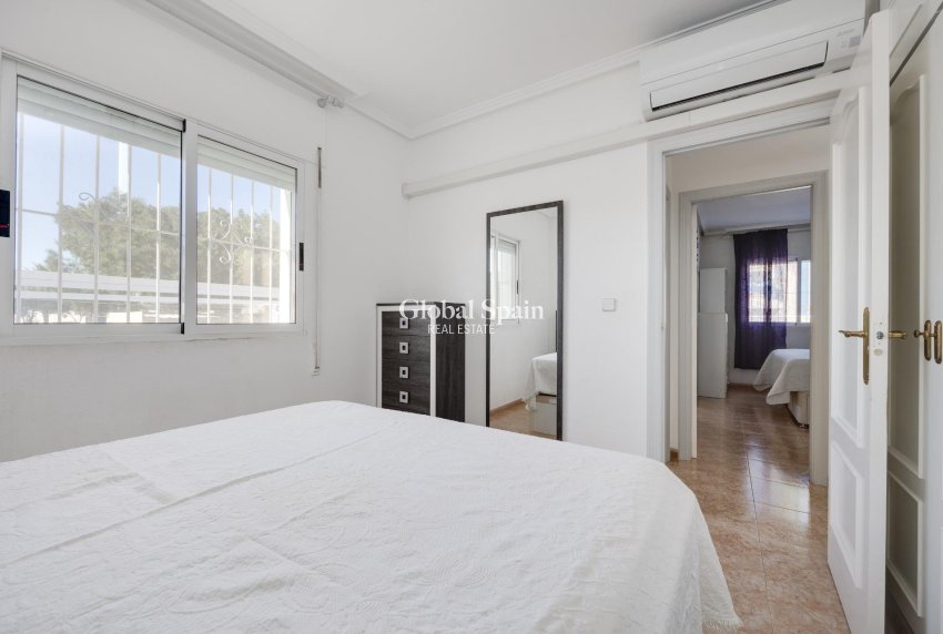 Resale - HOUSE -
TORREVIEJA - Aguas Nuevas