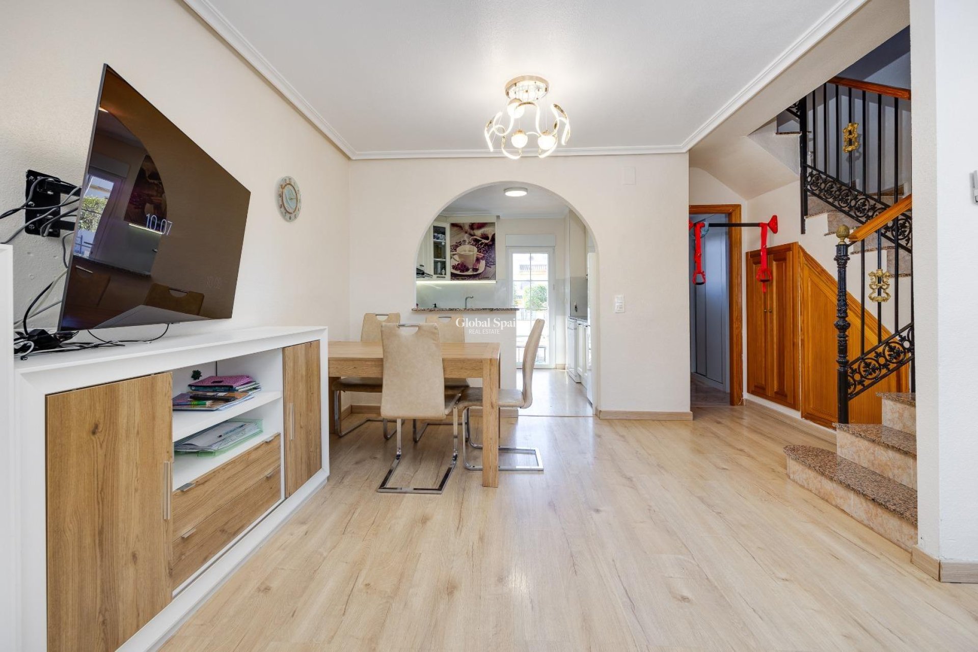 Resale - HOUSE -
TORREVIEJA - Aguas Nuevas