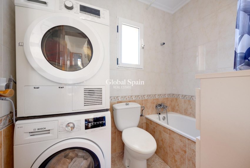 Resale - HOUSE -
TORREVIEJA - Aguas Nuevas