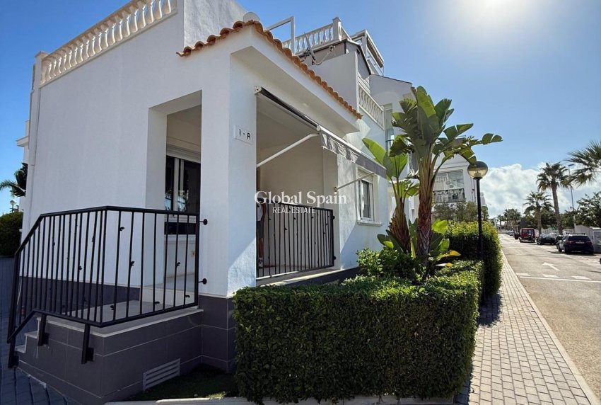 Resale - HOUSE -
TORREVIEJA - Aguas Nuevas