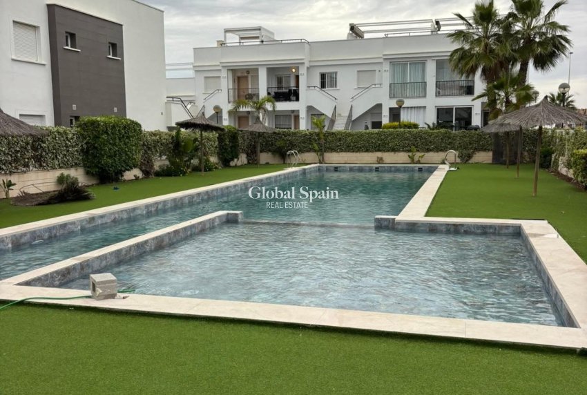 Resale - HOUSE -
TORREVIEJA - Aguas Nuevas