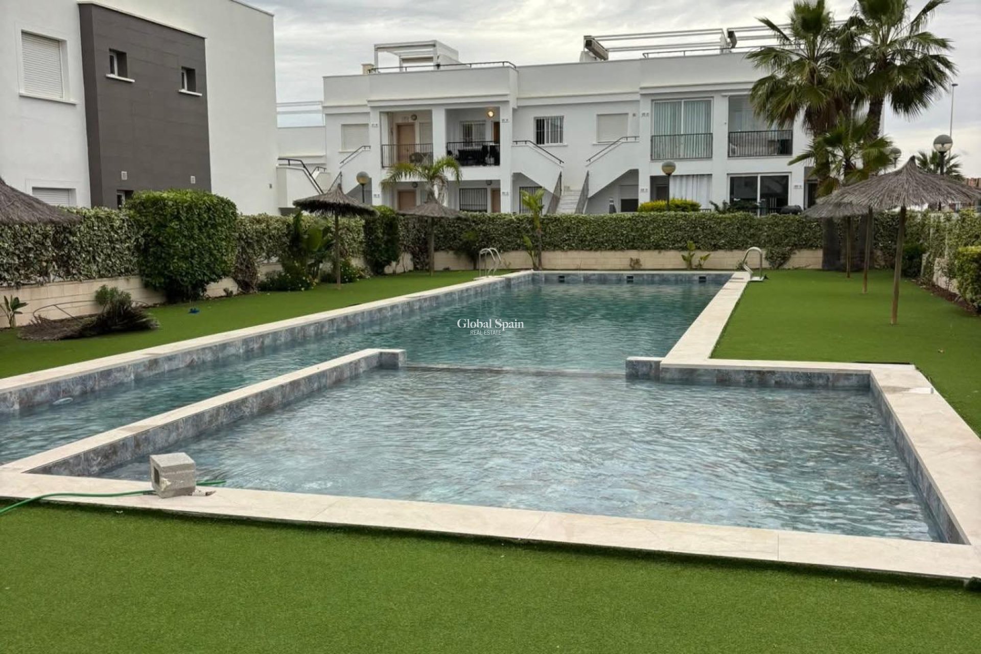 Resale - HOUSE -
TORREVIEJA - Aguas Nuevas