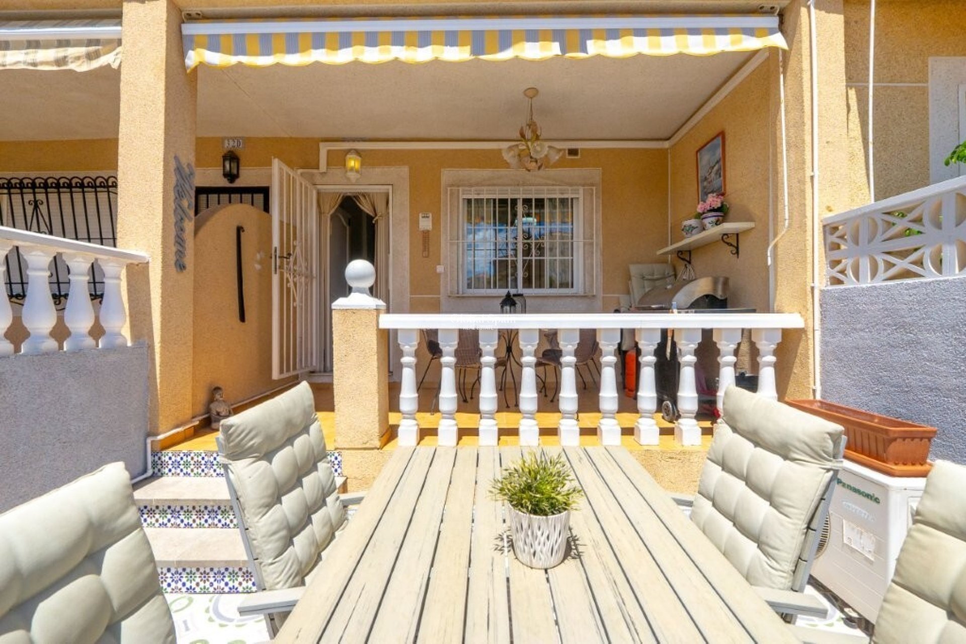 Resale - HOUSE -
TORREVIEJA - Aguas Nuevas
