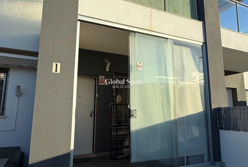 Resale - HOUSE -
TORREVIEJA - Aguas Nuevas