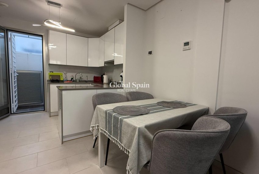 Resale - HOUSE -
TORREVIEJA - Aguas Nuevas