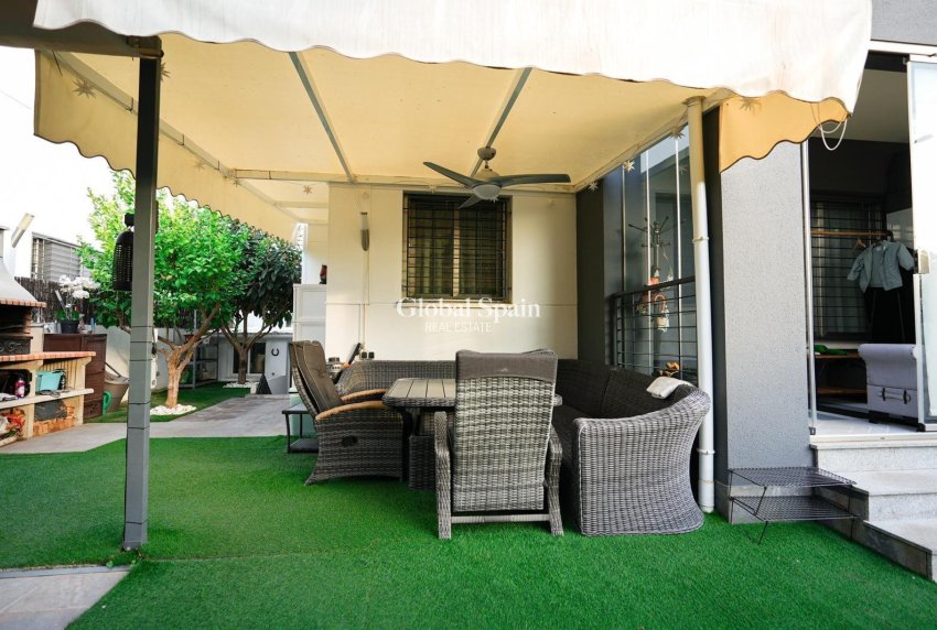 Resale - HOUSE -
TORREVIEJA - Aguas Nuevas