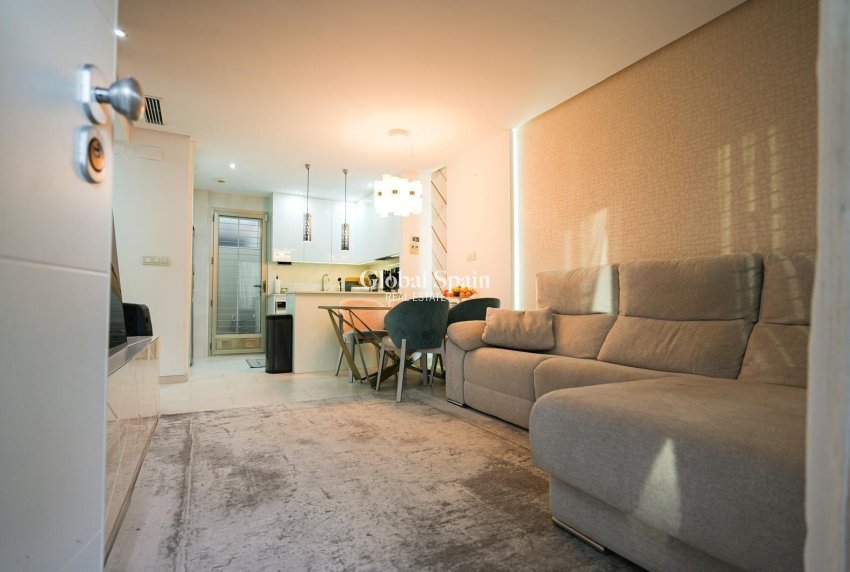 Resale - HOUSE -
TORREVIEJA - Aguas Nuevas