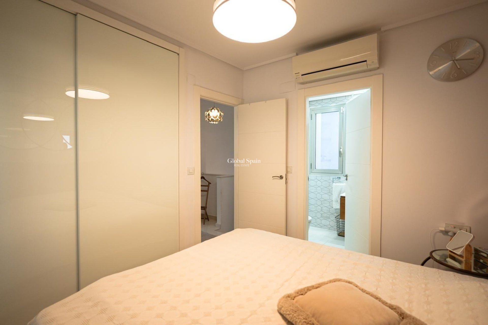 Resale - HOUSE -
TORREVIEJA - Aguas Nuevas