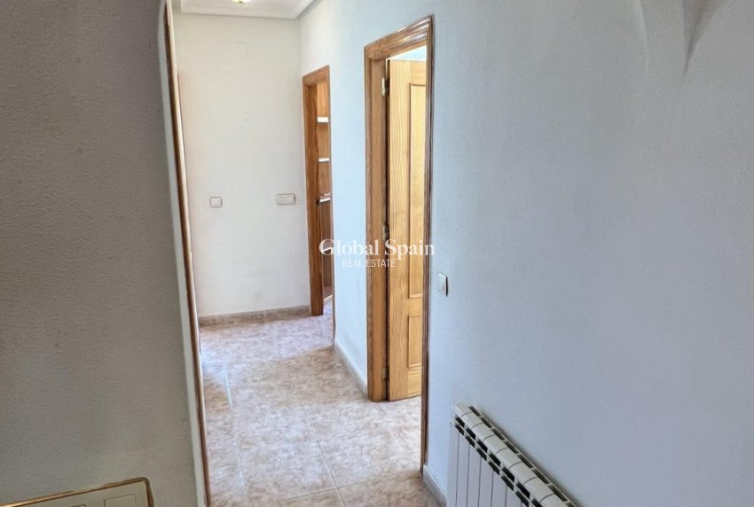 Resale - HOUSE -
TORREVIEJA - Aguas Nuevas