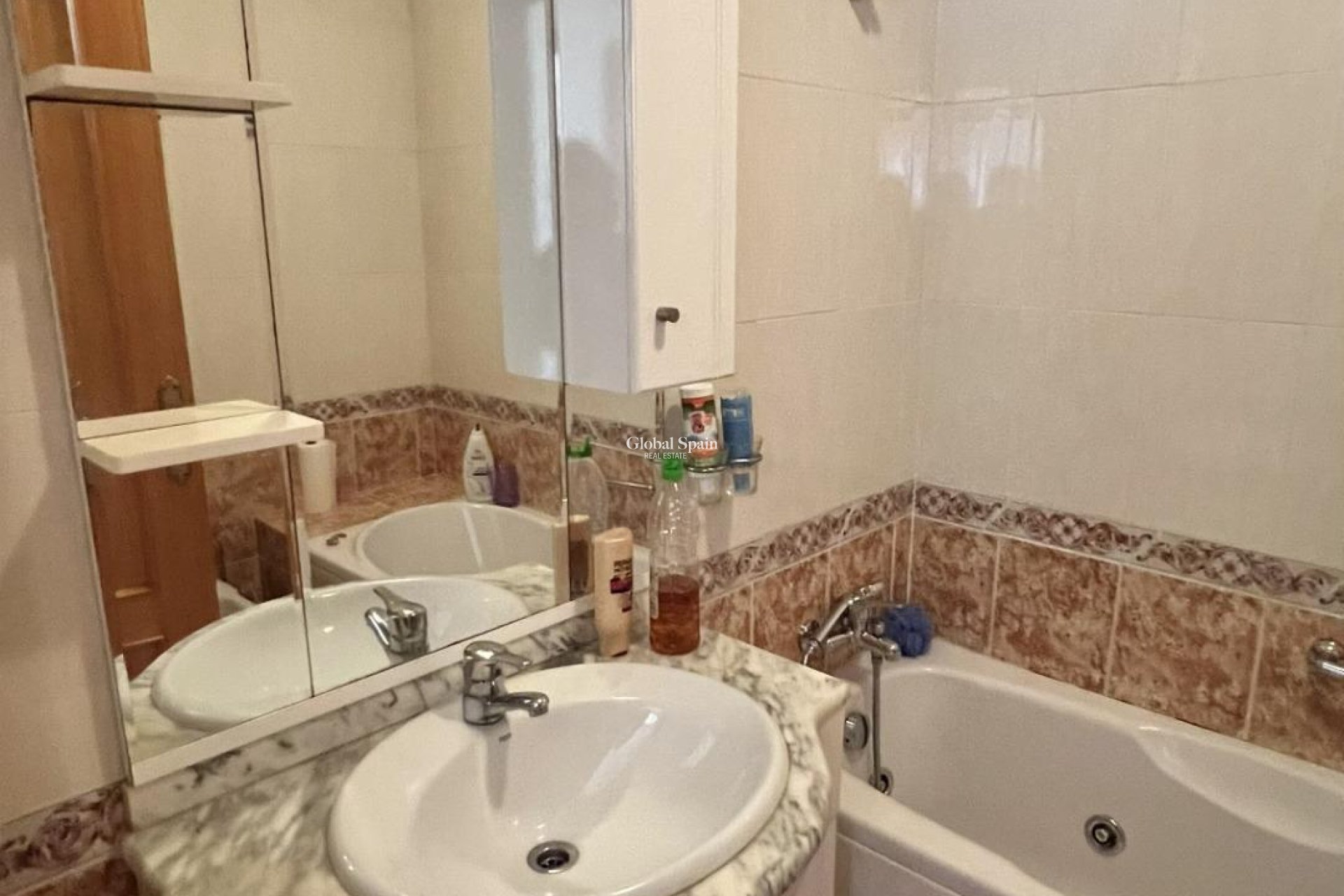 Resale - HOUSE -
TORREVIEJA - Aguas Nuevas