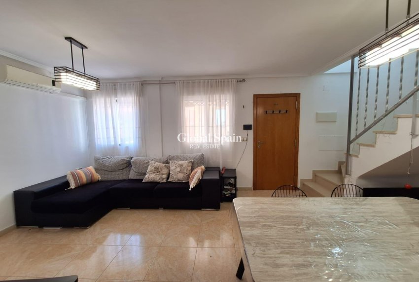 Resale - HOUSE -
TORREVIEJA - Aguas Nuevas