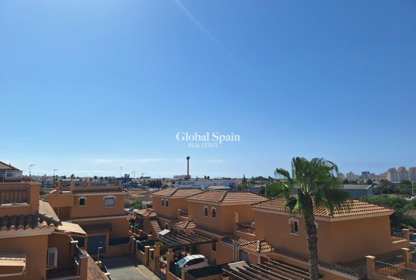 Resale - HOUSE -
TORREVIEJA - Aguas Nuevas