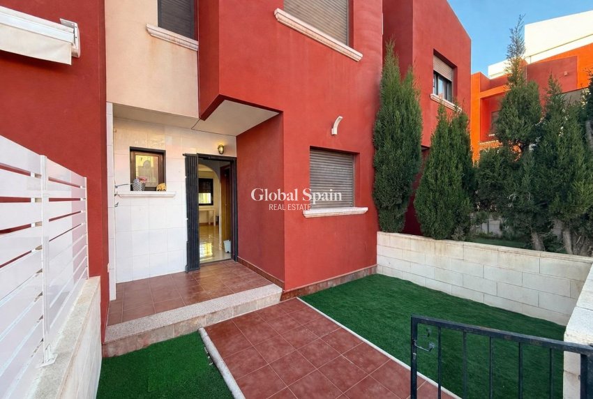 Resale - HOUSE -
TORREVIEJA - Aguas Nuevas