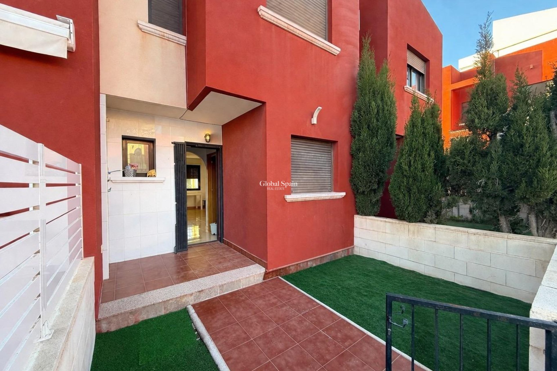 Resale - HOUSE -
TORREVIEJA - Aguas Nuevas