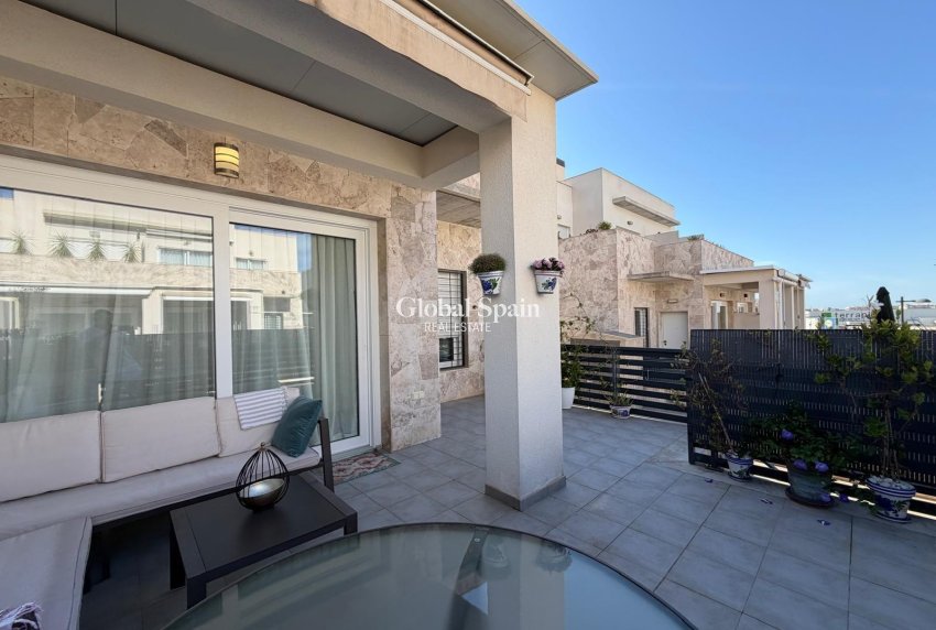 Resale - HOUSE -
TORREVIEJA - Aguas Nuevas