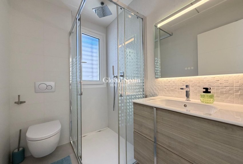 Resale - HOUSE -
TORREVIEJA - Aguas Nuevas