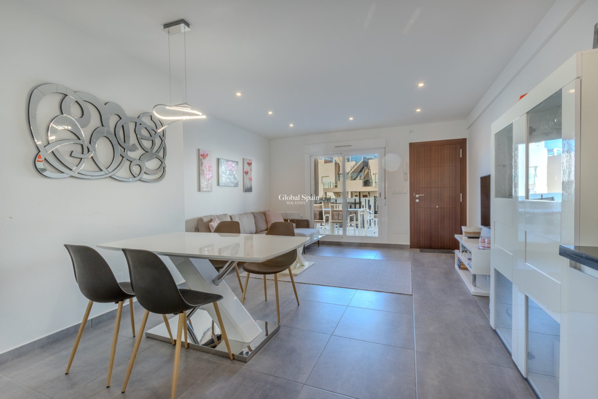 Resale - House -
TORREVIEJA - Aguas Nuevas