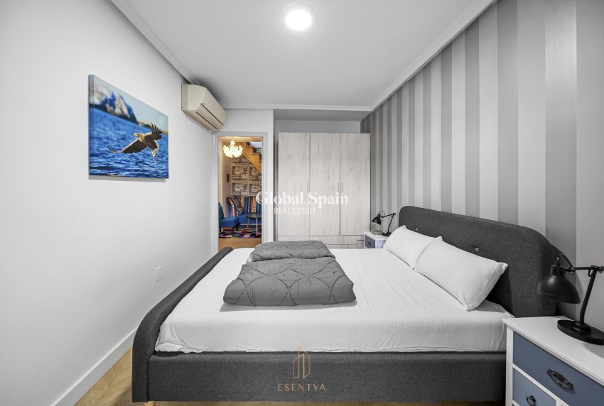 Resale - HOUSE -
TORREVIEJA - Cabo Cervera