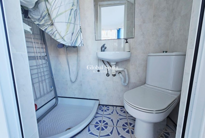 Resale - HOUSE -
TORREVIEJA - Cabo Cervera