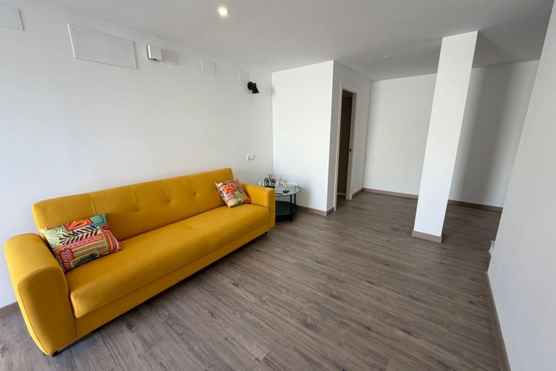 Resale - HOUSE -
TORREVIEJA - Cabo Cervera