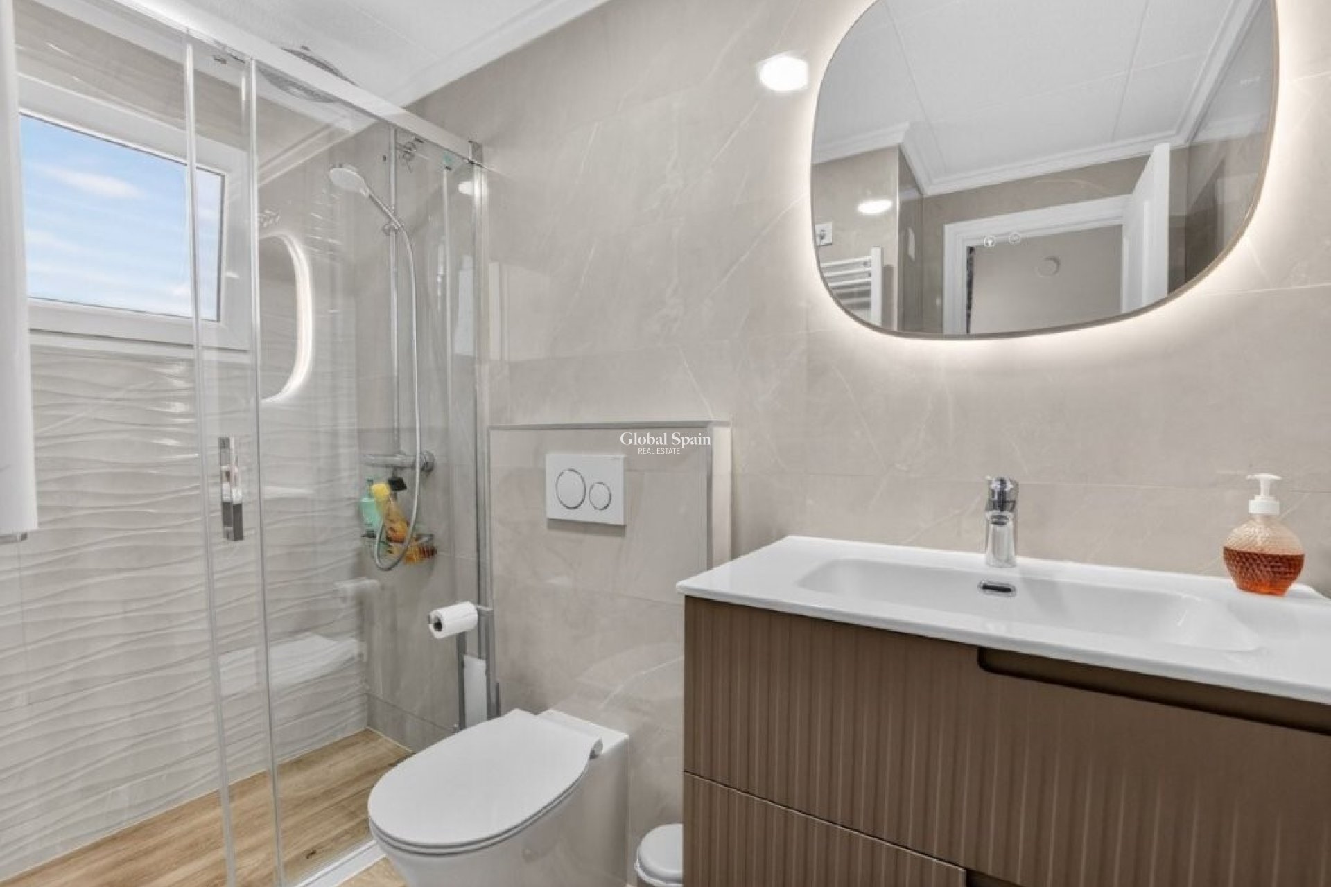 Resale - HOUSE -
TORREVIEJA - Cabo Cervera