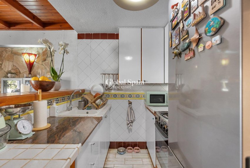 Resale - HOUSE -
TORREVIEJA - Cala de cabo cervera