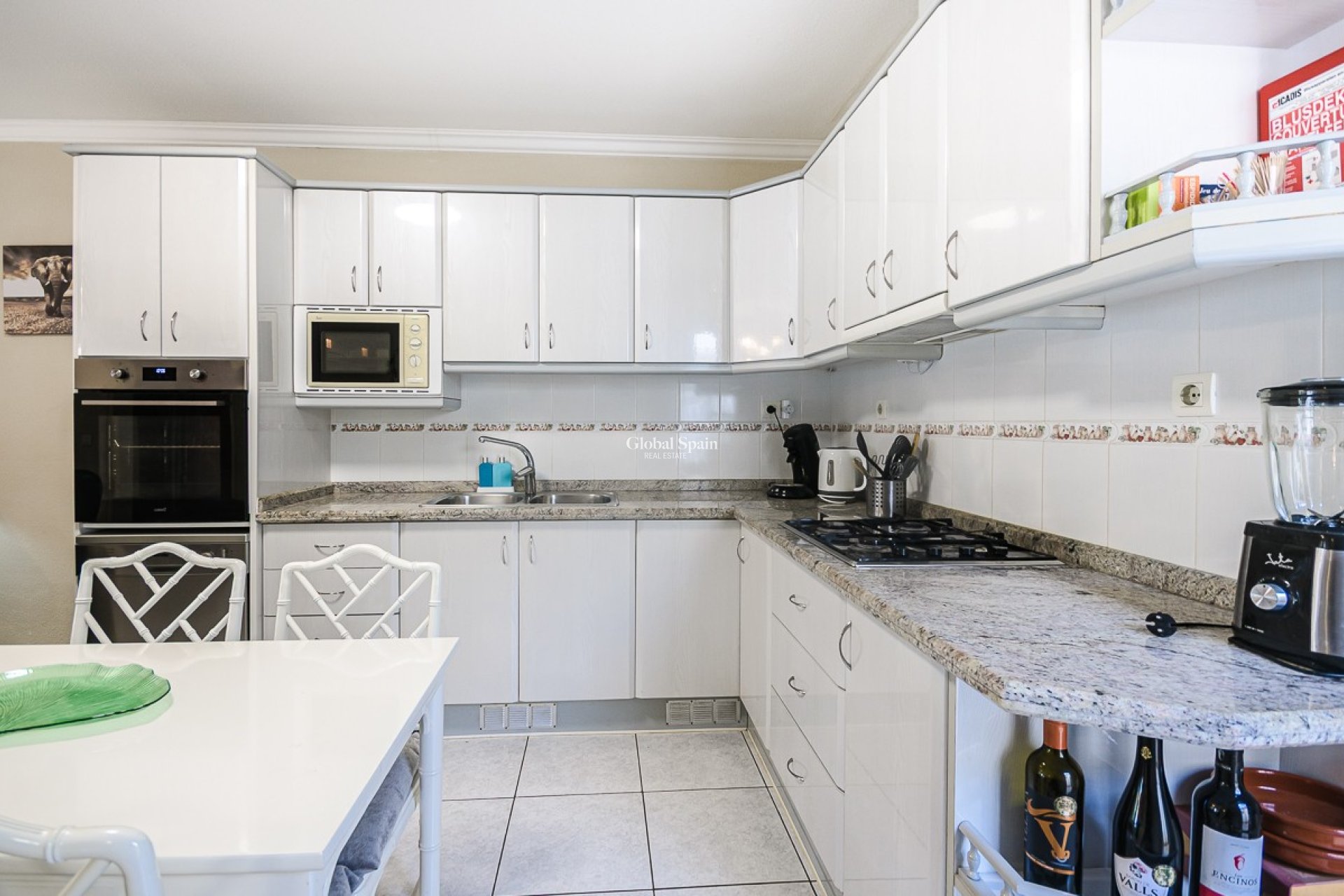 Resale - HOUSE -
TORREVIEJA - Calas Blancas