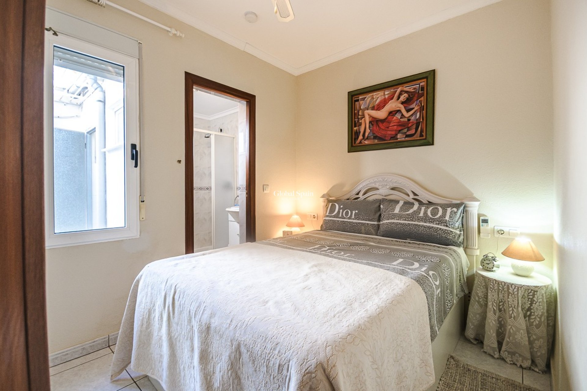 Resale - HOUSE -
TORREVIEJA - Calas Blancas