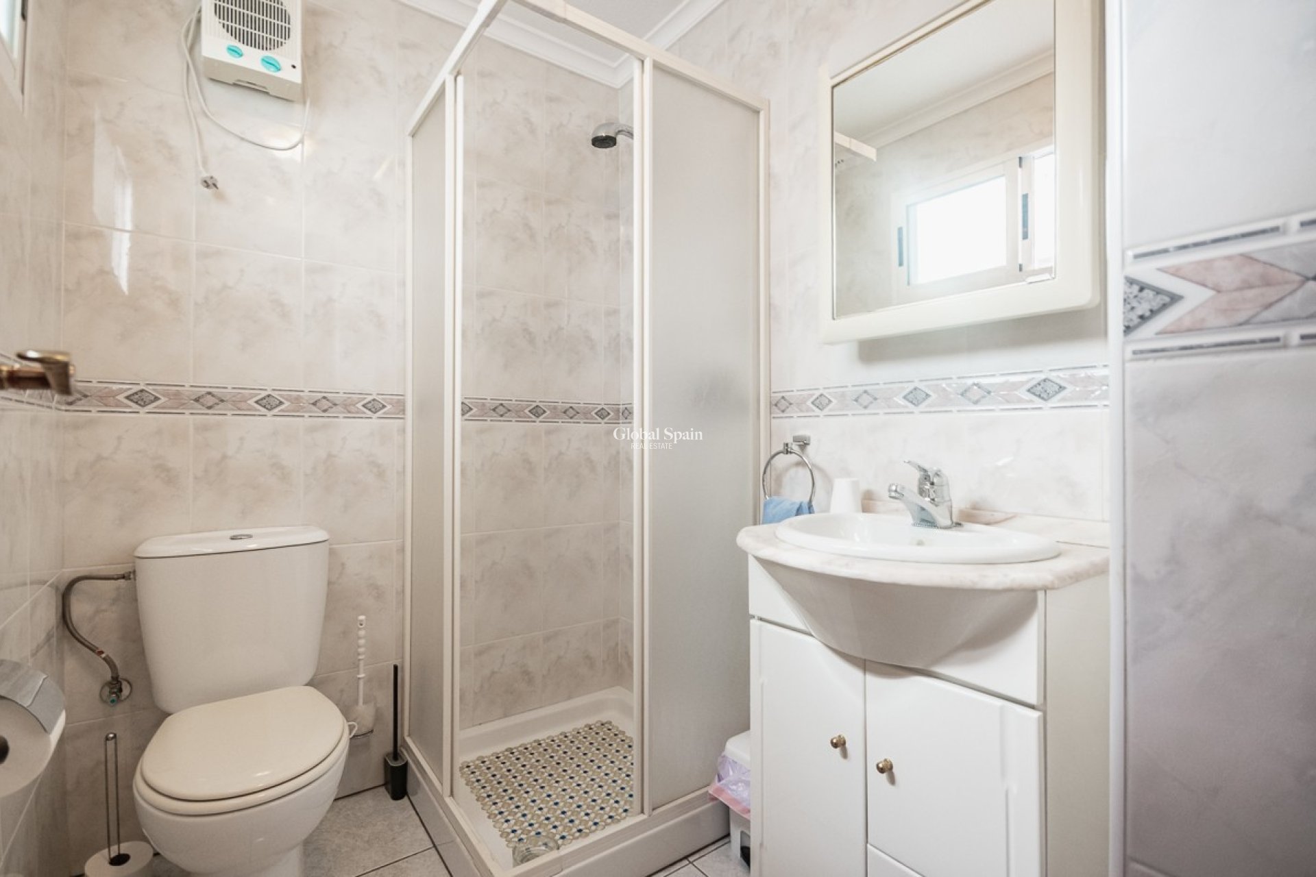 Resale - HOUSE -
TORREVIEJA - Calas Blancas