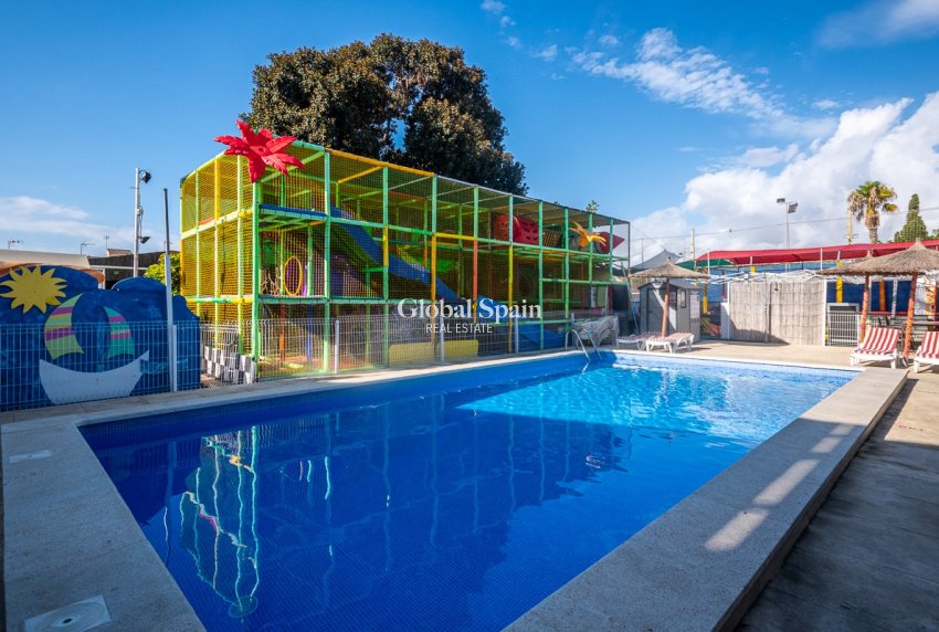 Resale - HOUSE -
TORREVIEJA - Calas Blancas