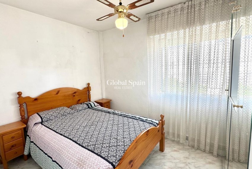 Resale - HOUSE -
TORREVIEJA - Carrefour