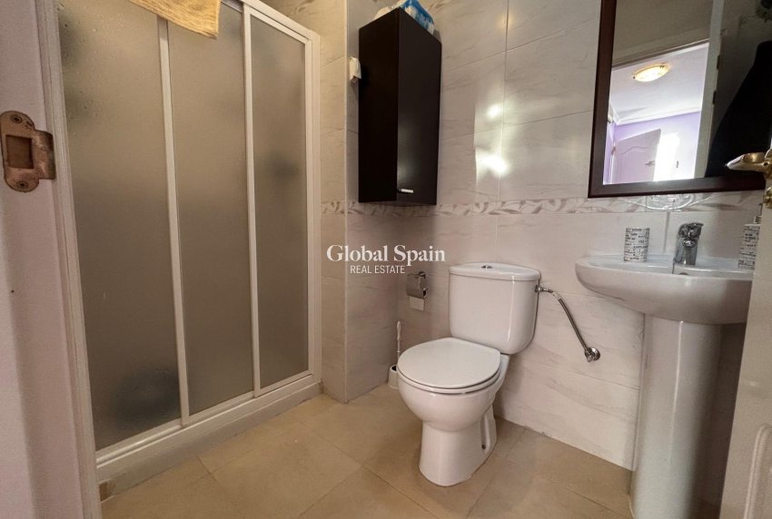 Resale - HOUSE -
TORREVIEJA - Carrefour