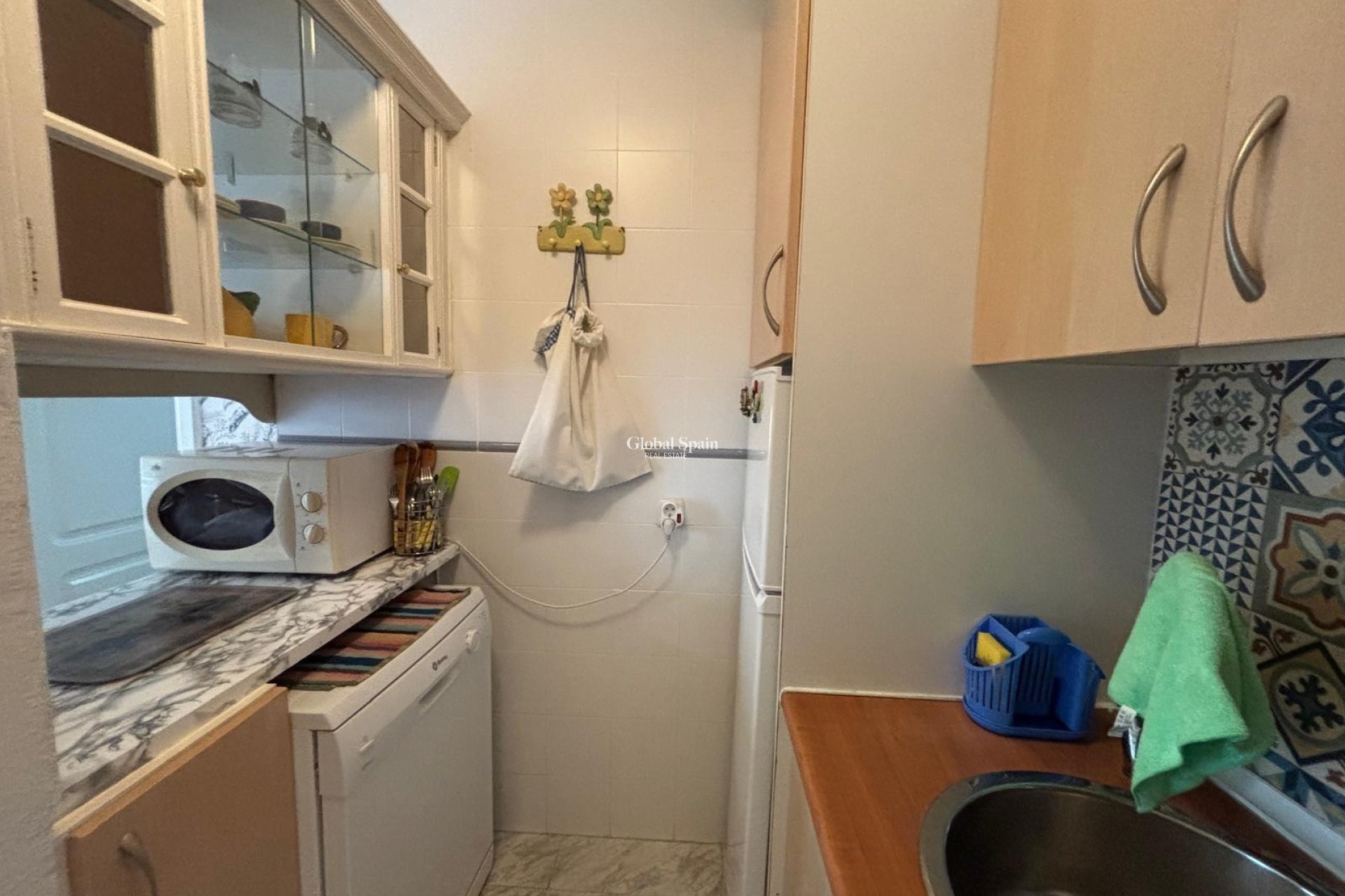 Resale - HOUSE -
TORREVIEJA - Carrefour