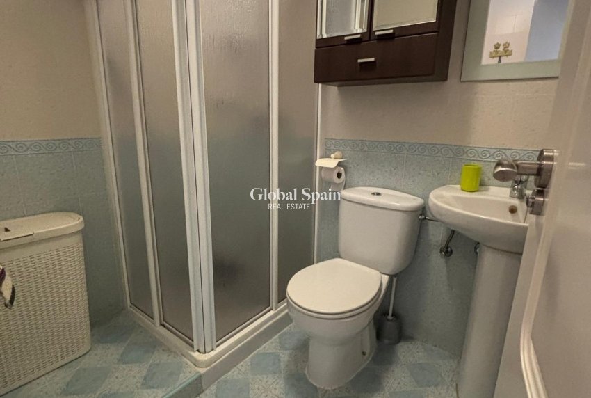 Resale - HOUSE -
TORREVIEJA - Carrefour