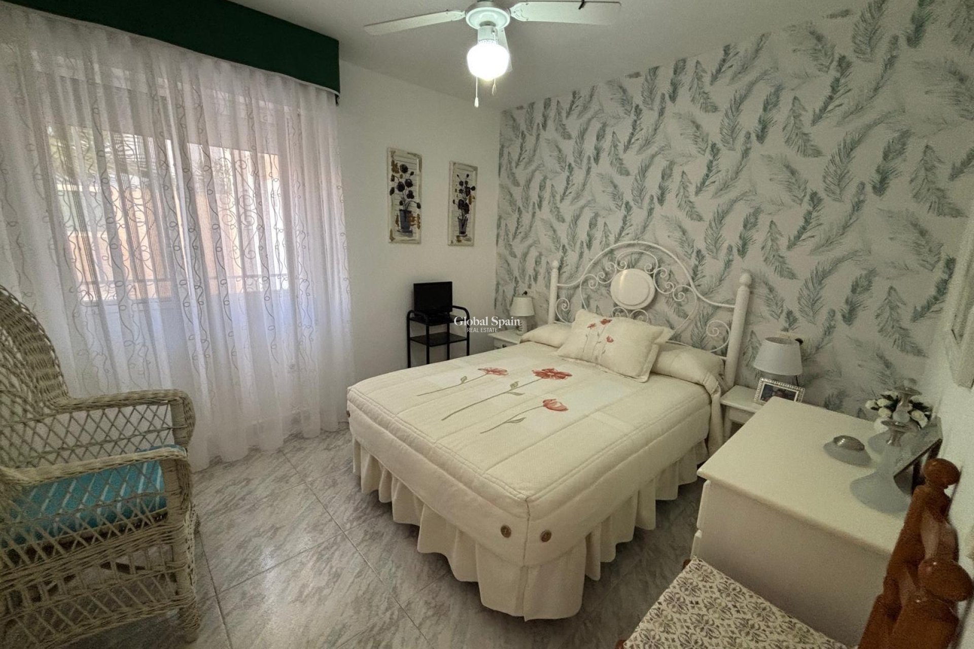 Resale - HOUSE -
TORREVIEJA - Carrefour