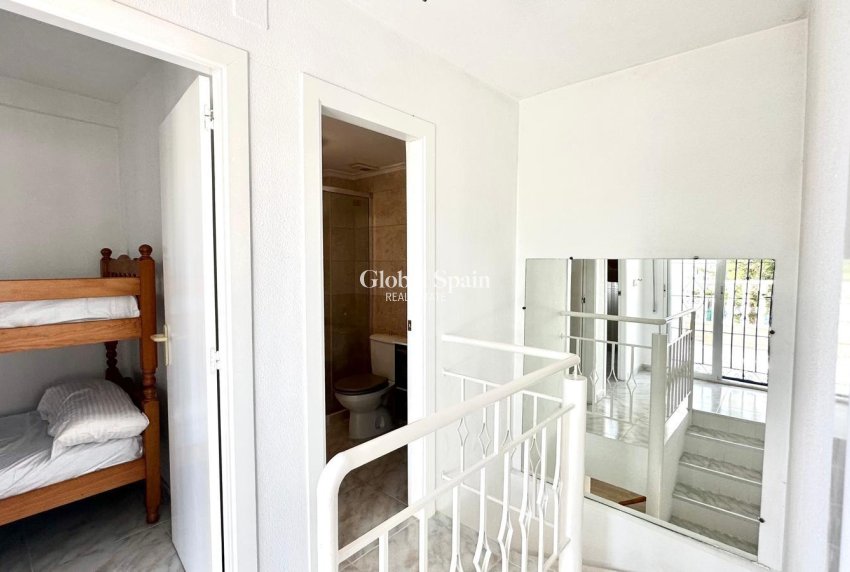 Resale - HOUSE -
TORREVIEJA - Carrefour