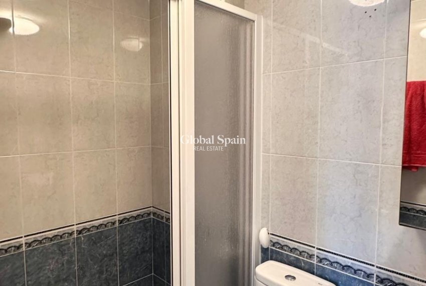 Resale - HOUSE -
TORREVIEJA - Carrefour