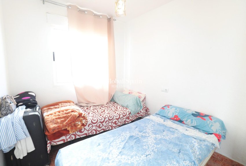 Resale - HOUSE -
TORREVIEJA - Carrefour