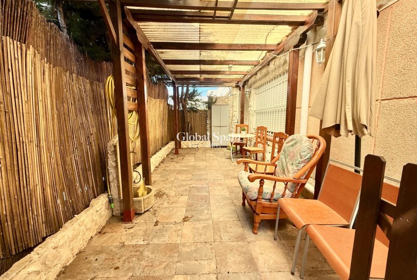 Resale - HOUSE -
TORREVIEJA - Carrefour