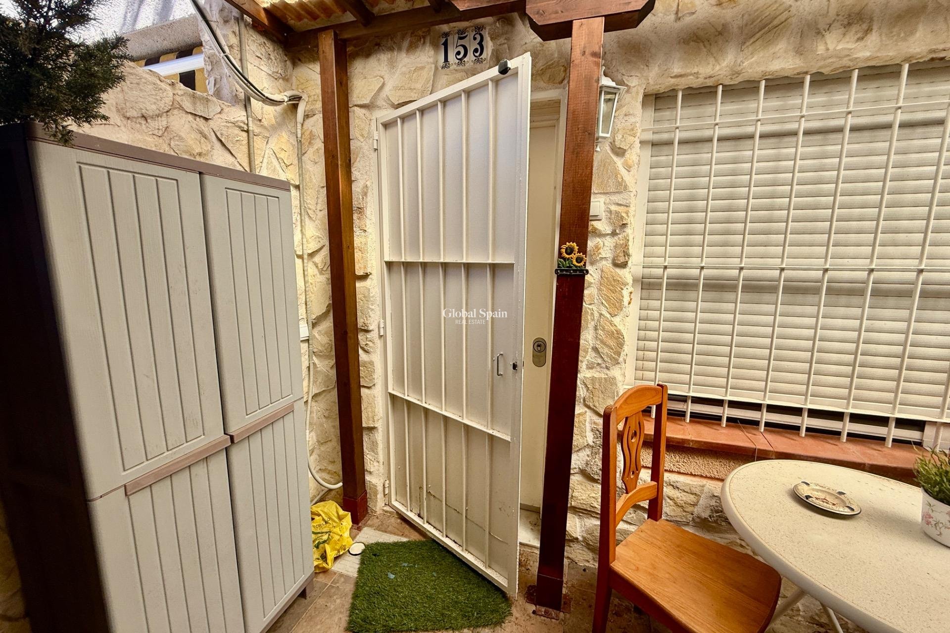 Resale - HOUSE -
TORREVIEJA - Carrefour