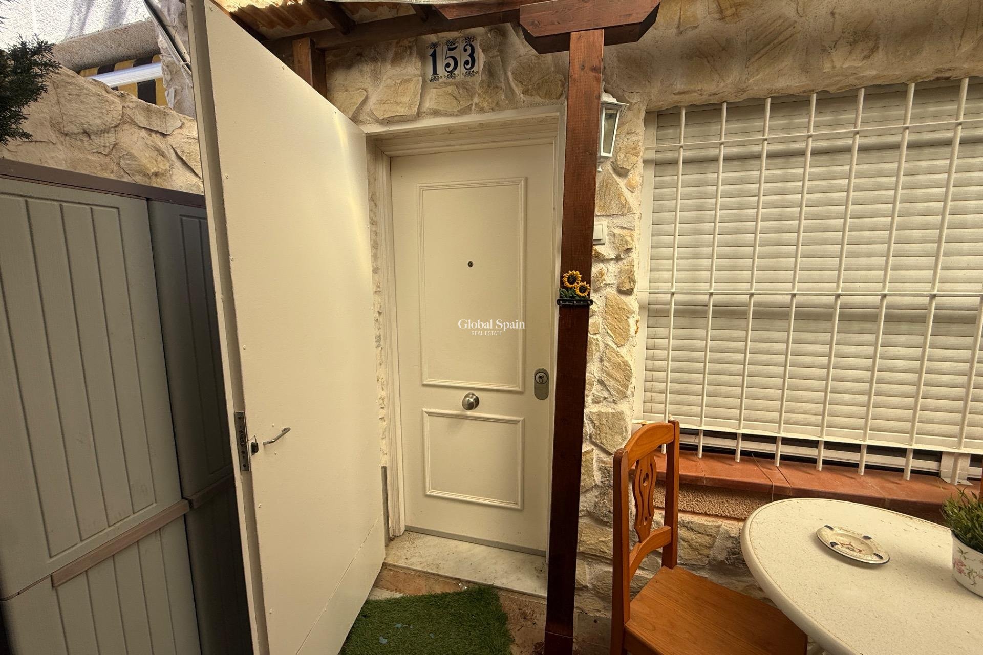 Resale - HOUSE -
TORREVIEJA - Carrefour