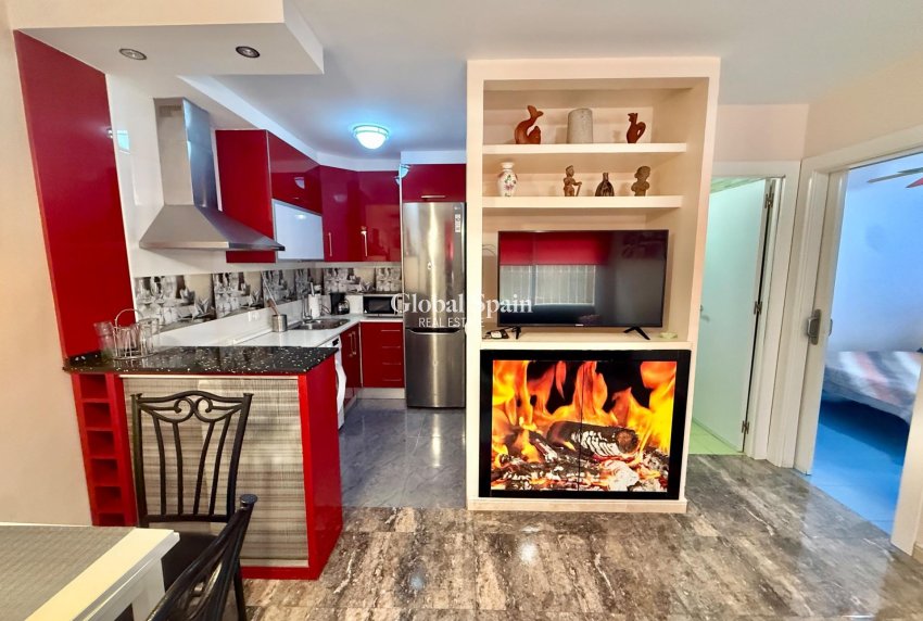 Resale - HOUSE -
TORREVIEJA - Carrefour