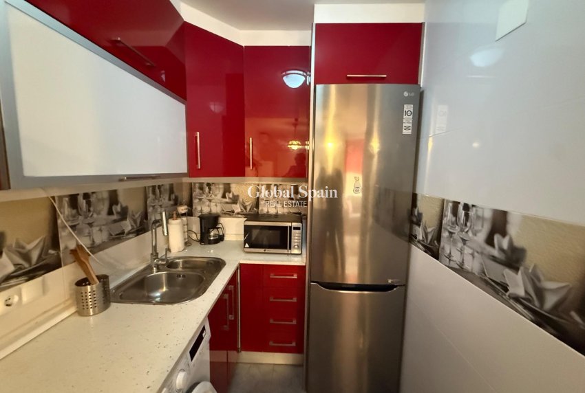 Resale - HOUSE -
TORREVIEJA - Carrefour