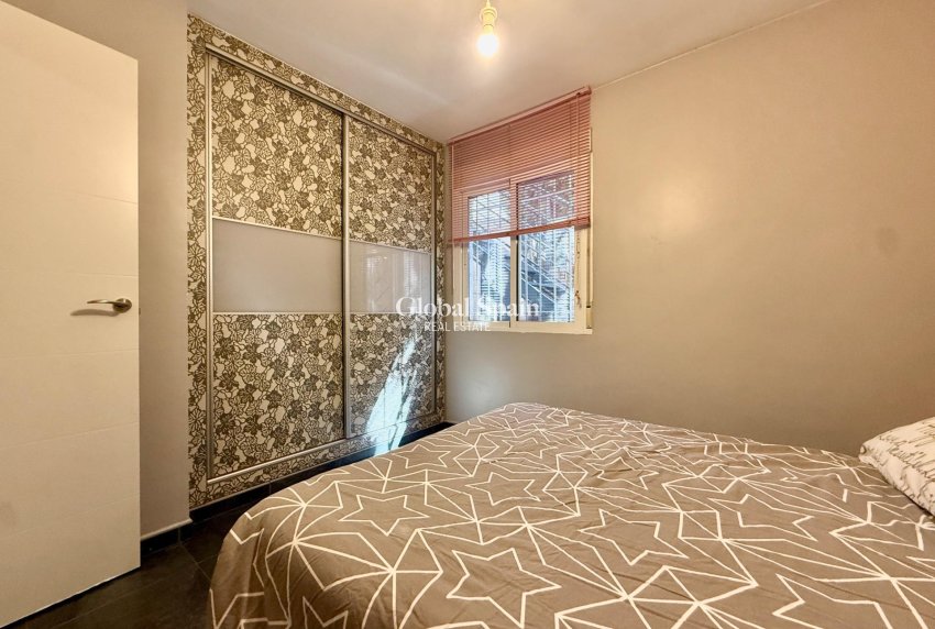 Resale - HOUSE -
TORREVIEJA - Carrefour