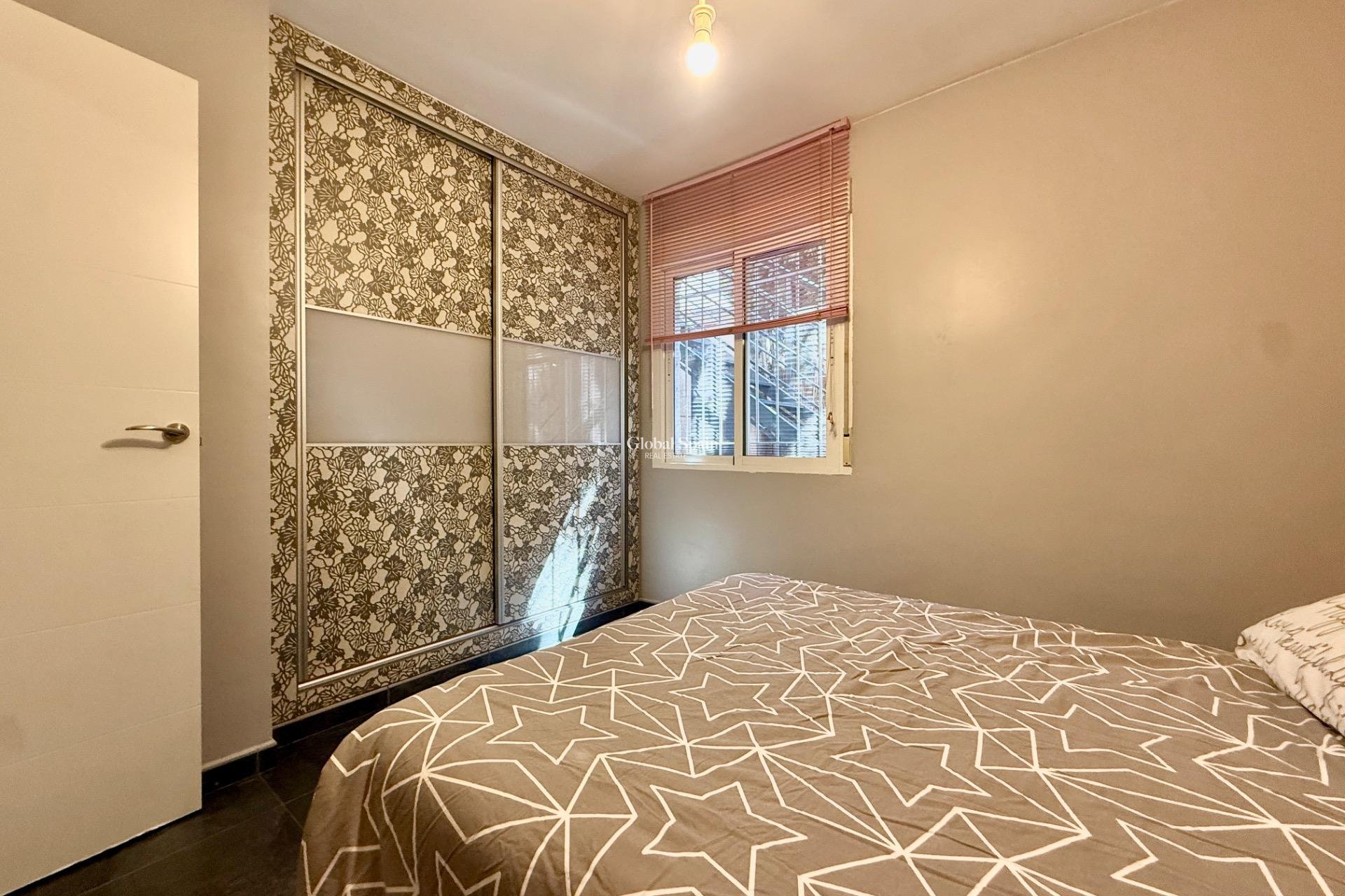 Resale - HOUSE -
TORREVIEJA - Carrefour